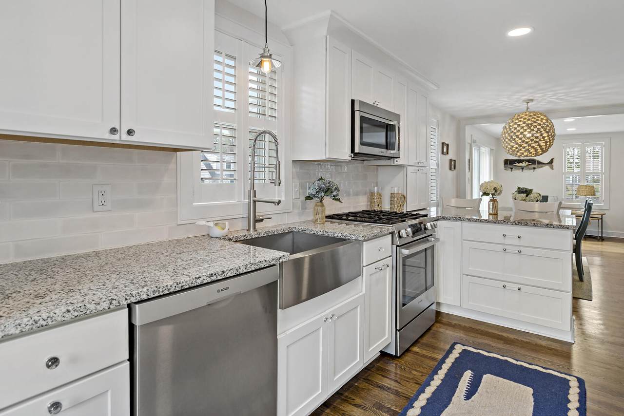 15 Webster Road - Photo 1