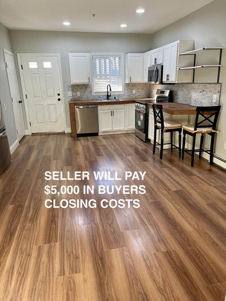 131 Stewart Street - Photo 1