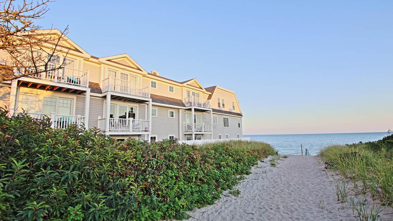 9 Chase Avenue - Photo 1