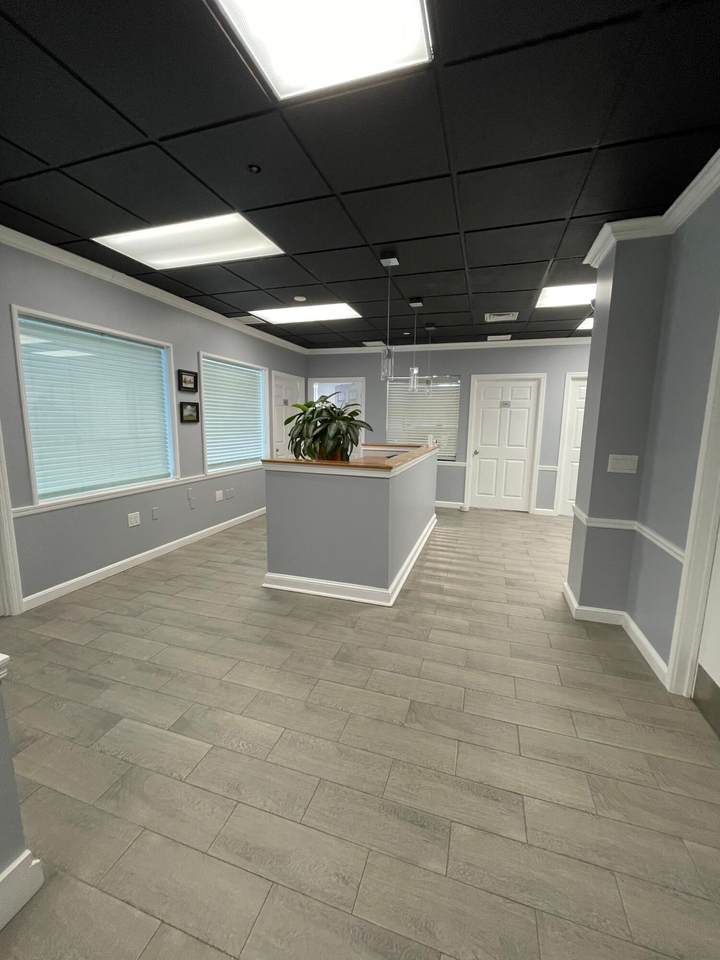 33 Bassett Lane - Photo 1