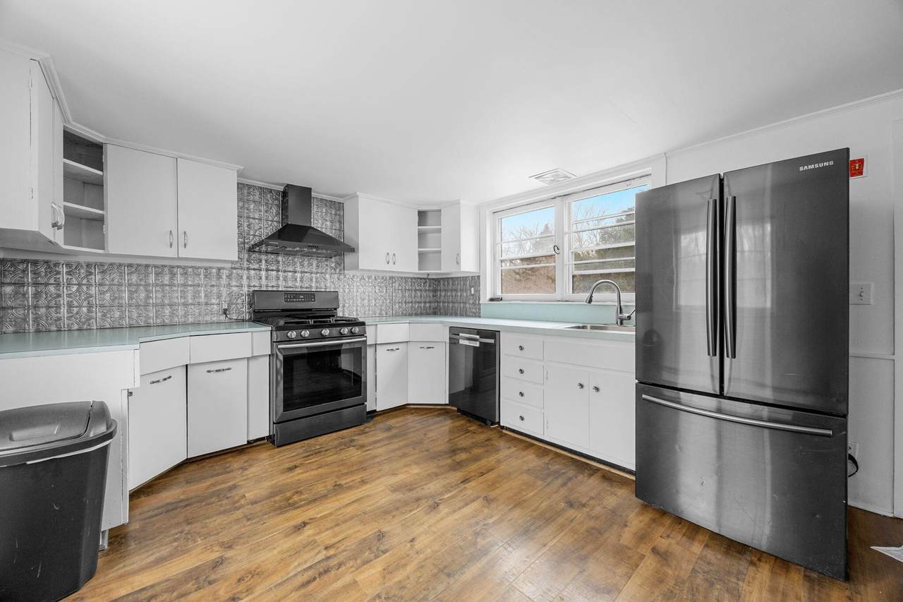 337 Main Street - Photo 1