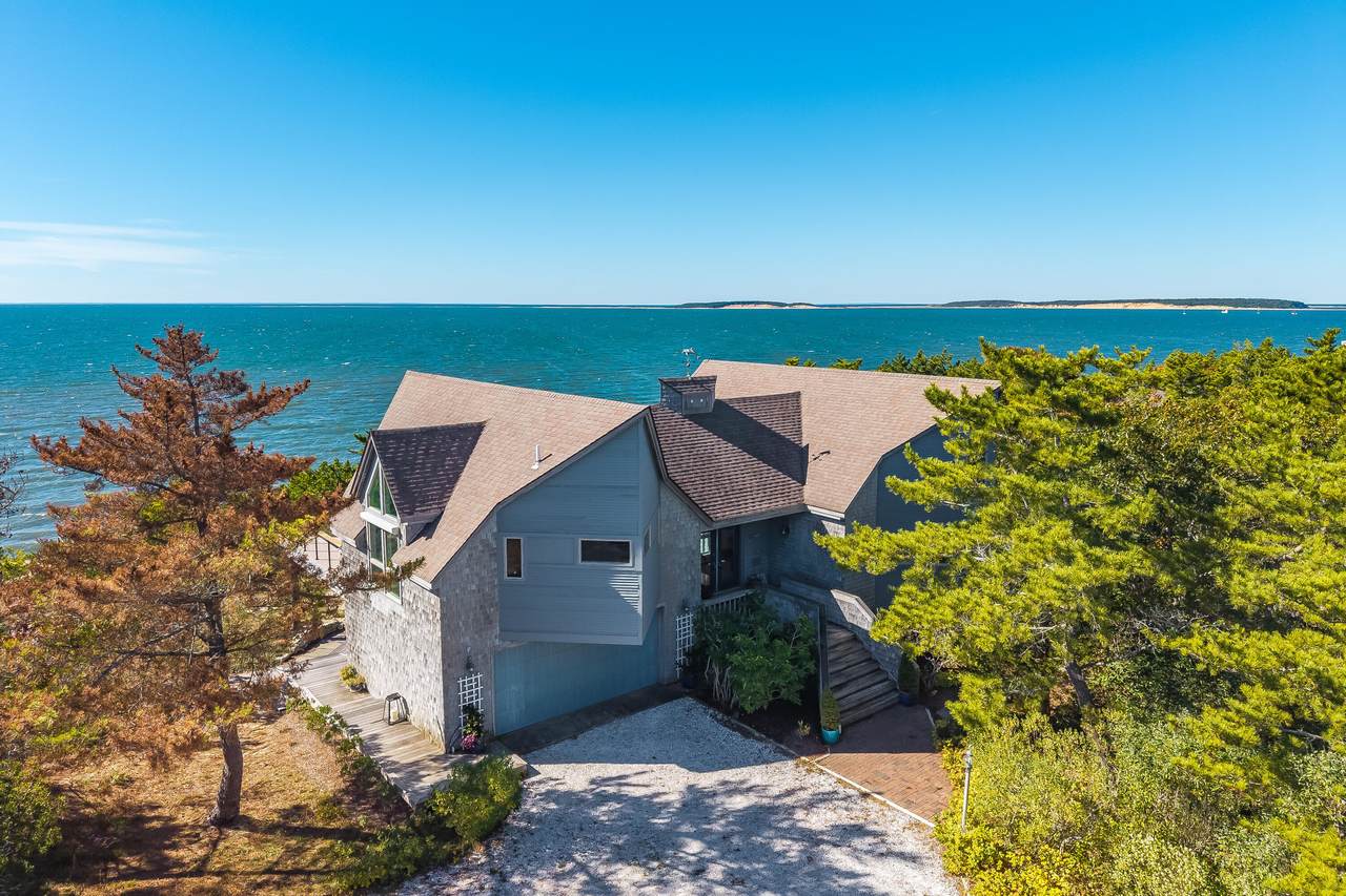 https://bt-photos.global.ssl.fastly.net/capecod/1280_boomver_1_22600632-2.jpg