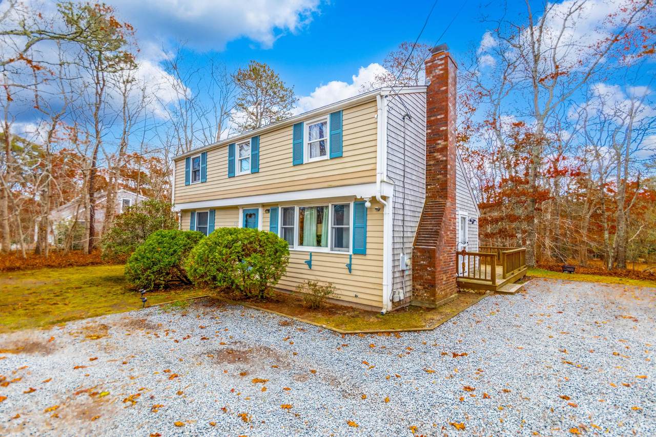 236 Freemans Way - Photo 1