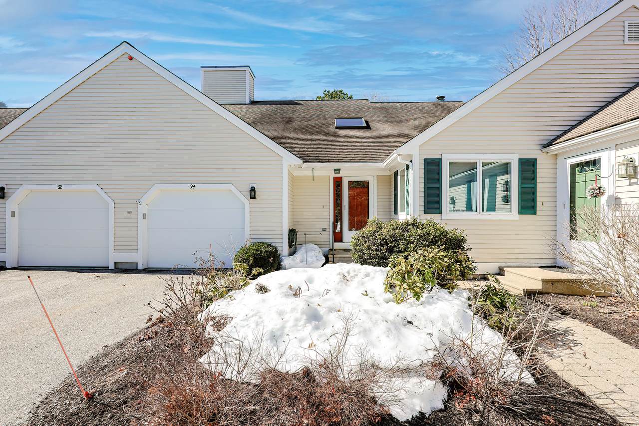94 Pine Hill Boulevard - Photo 1