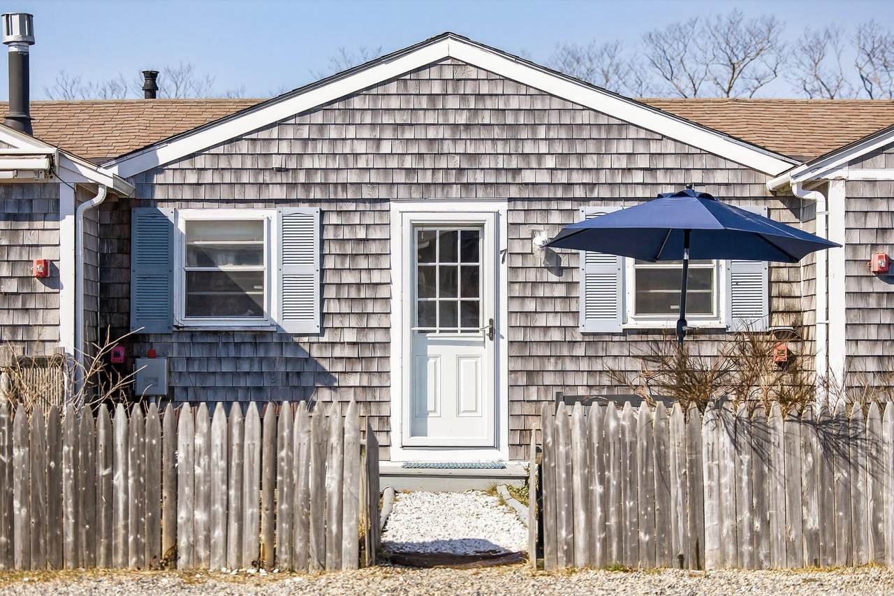 963 Commercial Street - Photo 1