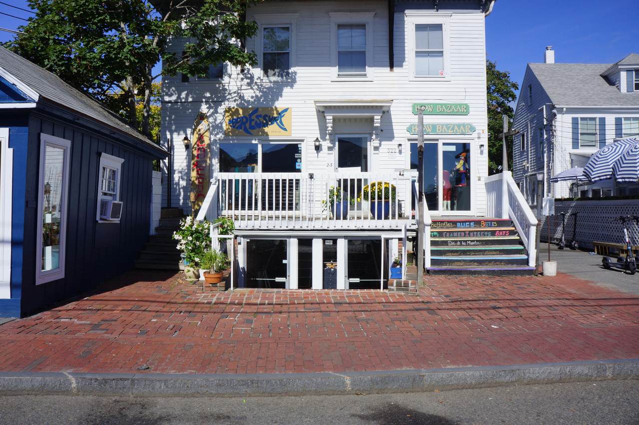 322 Commercial Street - Photo 1