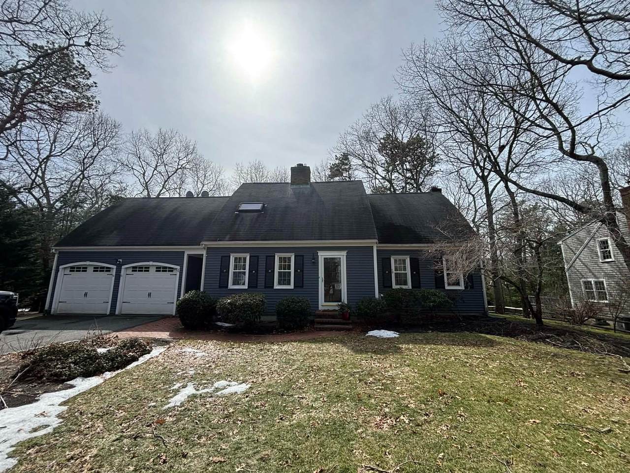 18 Lakeview Drive - Photo 1