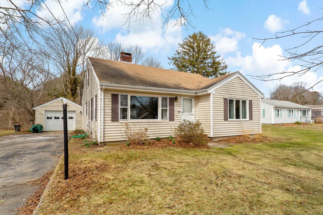 404 Sandwich Road - Photo 1