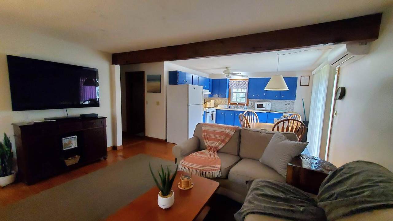 https://bt-photos.global.ssl.fastly.net/capecod/1280_boomver_1_22601070-2.jpg