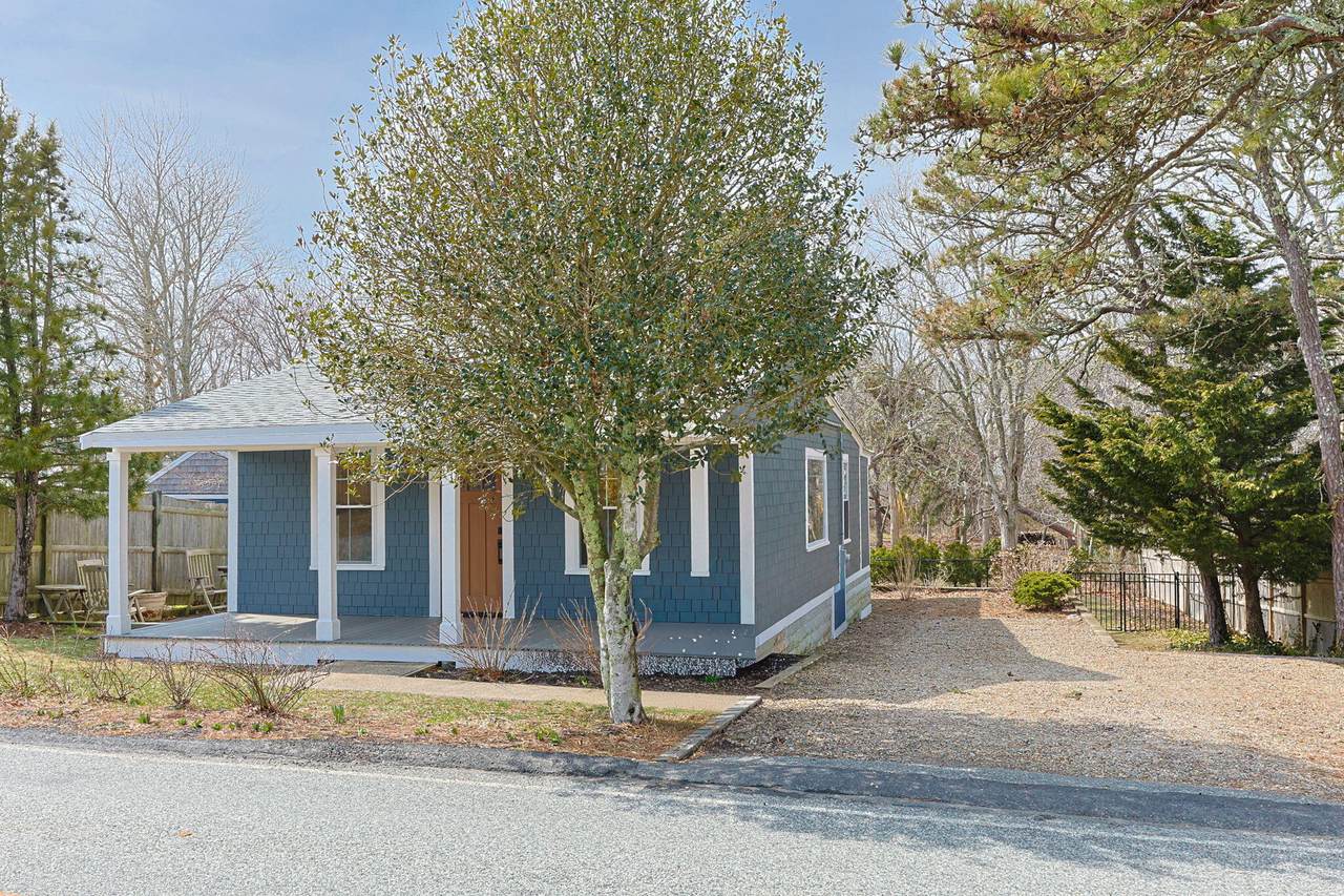 https://bt-photos.global.ssl.fastly.net/capecod/1280_boomver_1_22601175-2.jpg