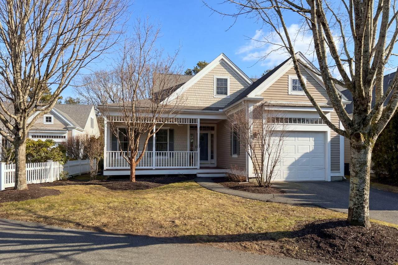 5 Blue Meadow Court - Photo 1