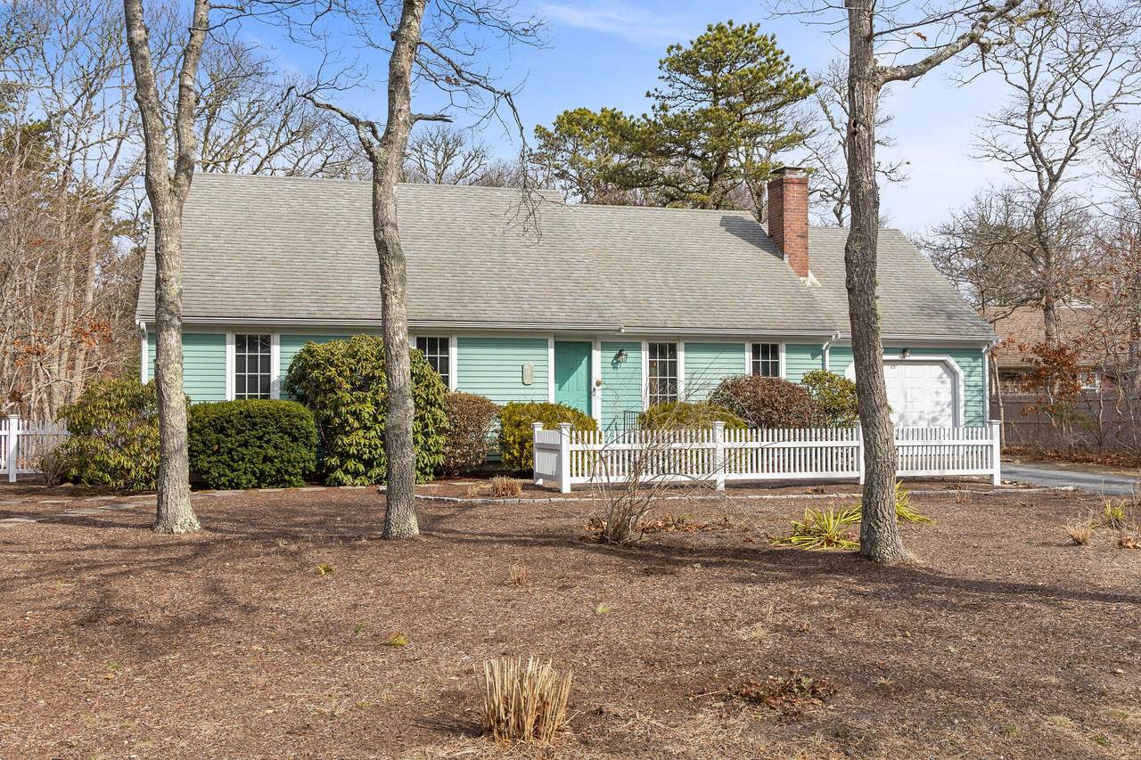 https://bt-photos.global.ssl.fastly.net/capecod/1280_boomver_1_22601243-2.jpg