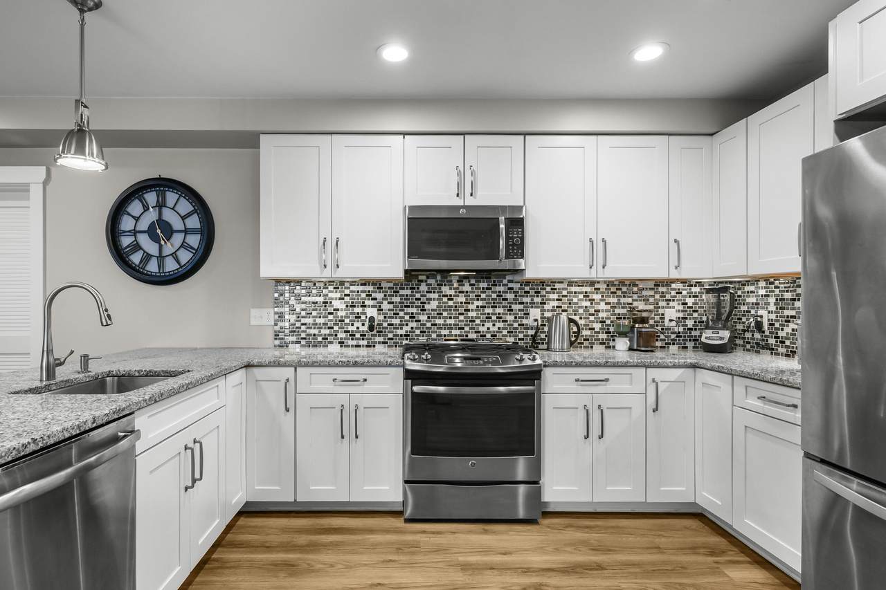 76 Court Street - Photo 1