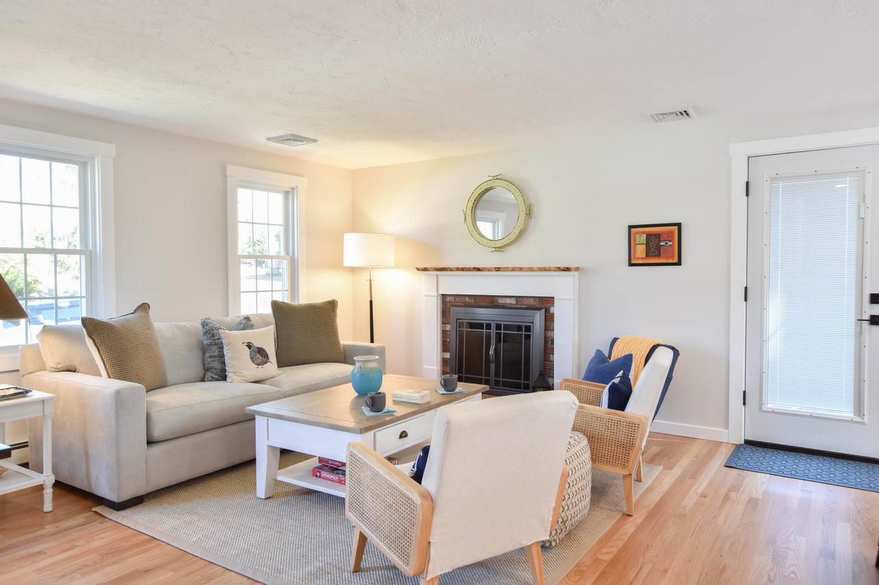 https://bt-photos.global.ssl.fastly.net/capecod/1280_boomver_1_22601292-2.jpg
