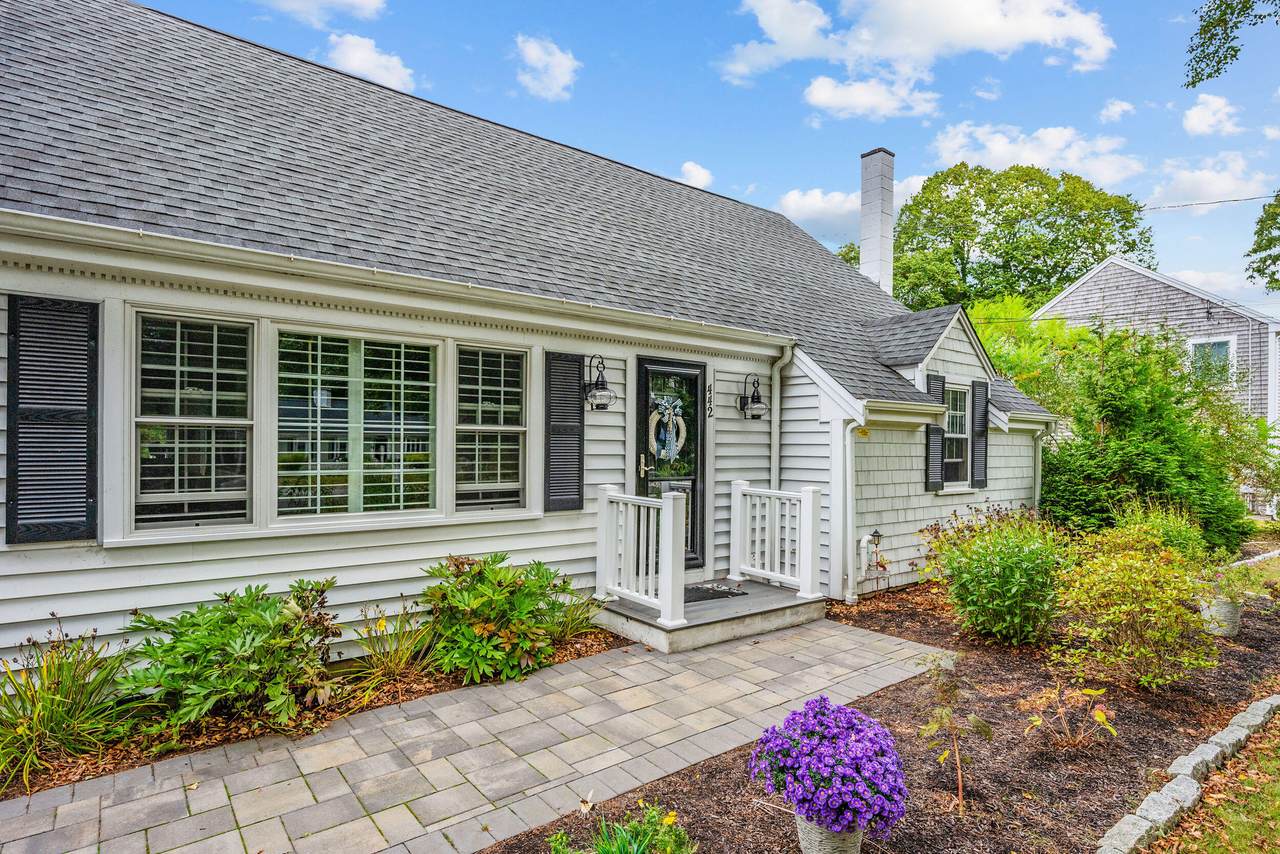 https://bt-photos.global.ssl.fastly.net/capecod/1280_boomver_1_22601314-2.jpg