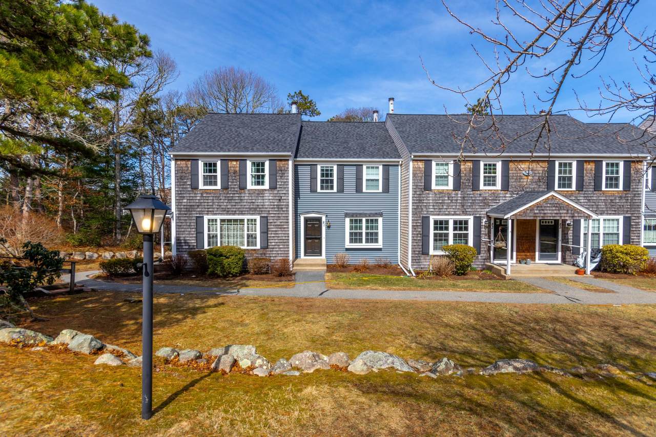 81 Woodview Drive - Photo 1