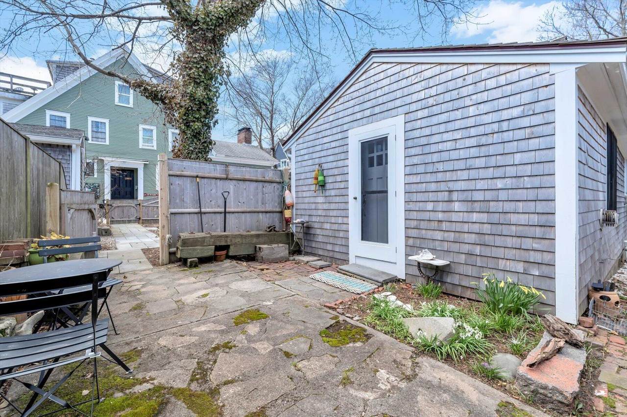 https://bt-photos.global.ssl.fastly.net/capecod/1280_boomver_1_22601352-2.jpg