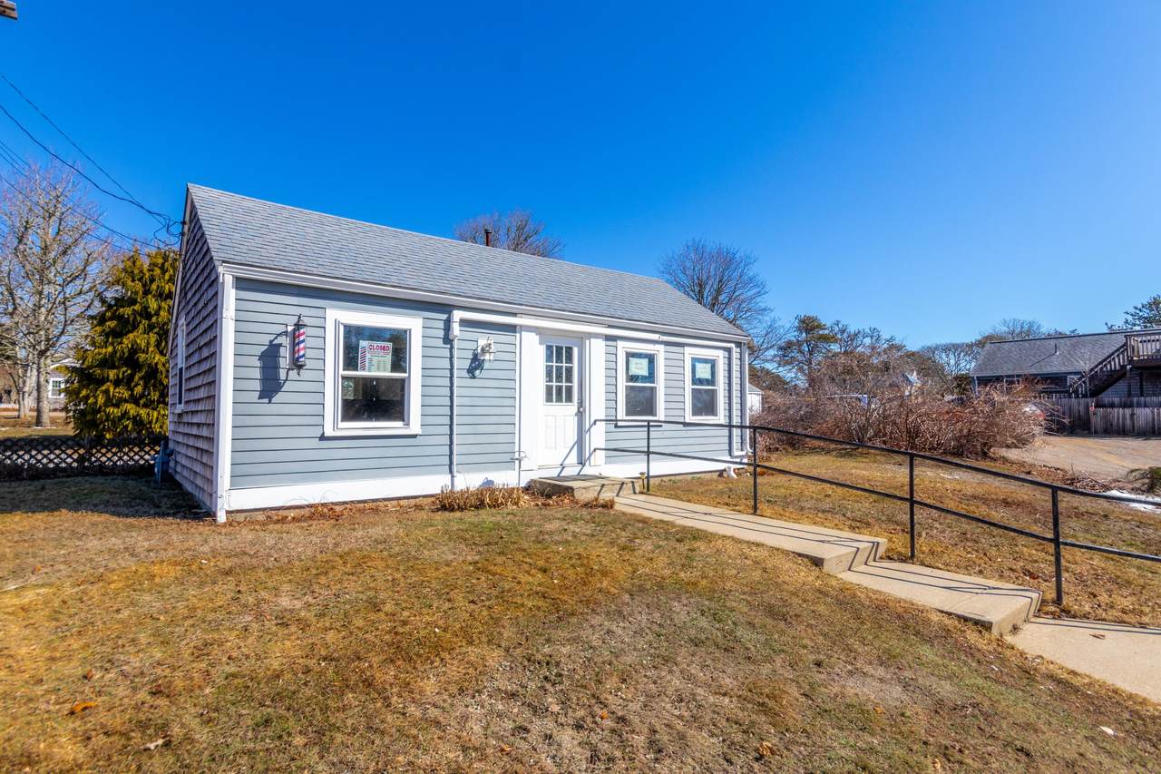 https://bt-photos.global.ssl.fastly.net/capecod/1280_boomver_1_22601404-2.jpg