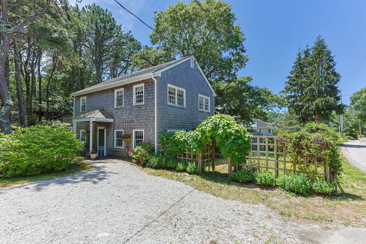 95 Indian Neck Road - Photo 1