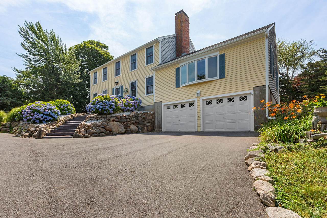 10 Briarfield Road - Photo 1
