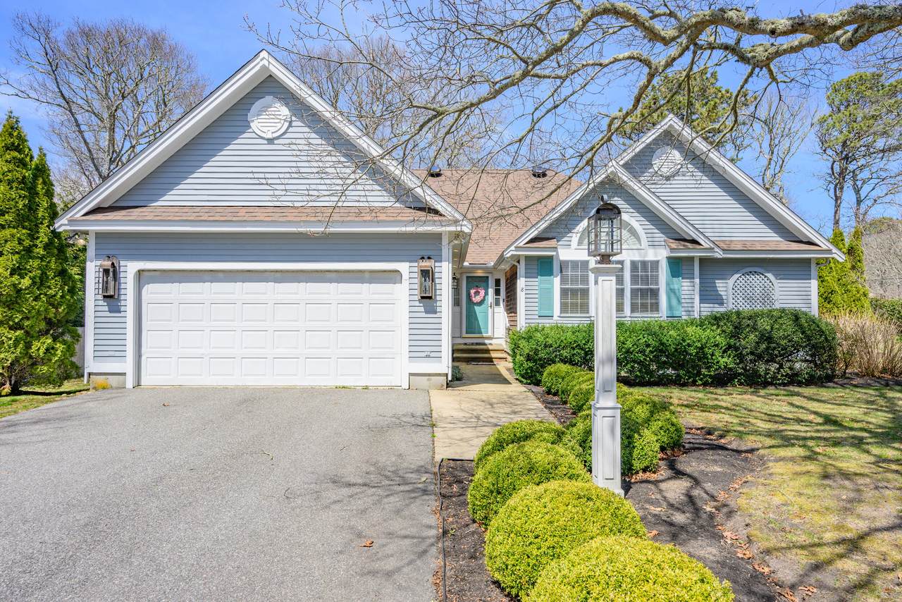 8 Marlboro Road - Photo 1