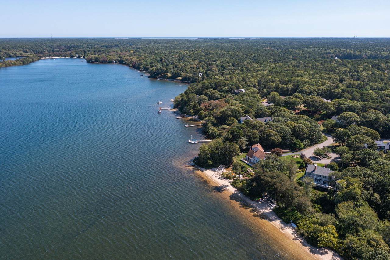 https://bt-photos.global.ssl.fastly.net/capecod/1280_boomver_1_22601560-2.jpg