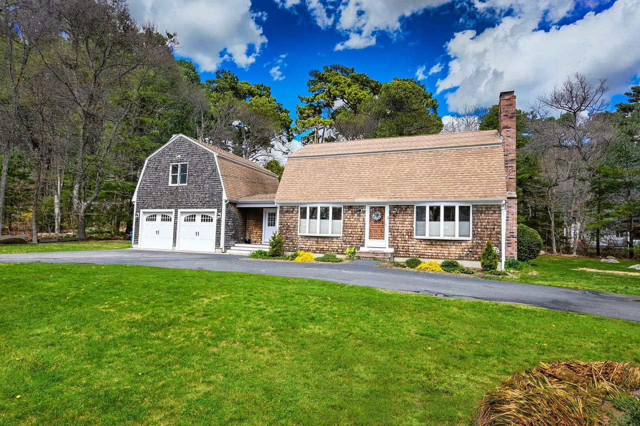 18 Fox Lane - Photo 1