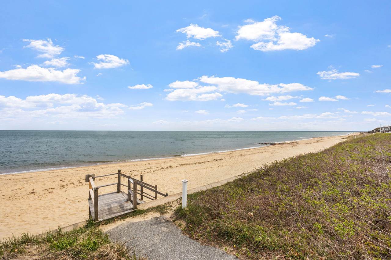 https://bt-photos.global.ssl.fastly.net/capecod/1280_boomver_1_22601652-2.jpg
