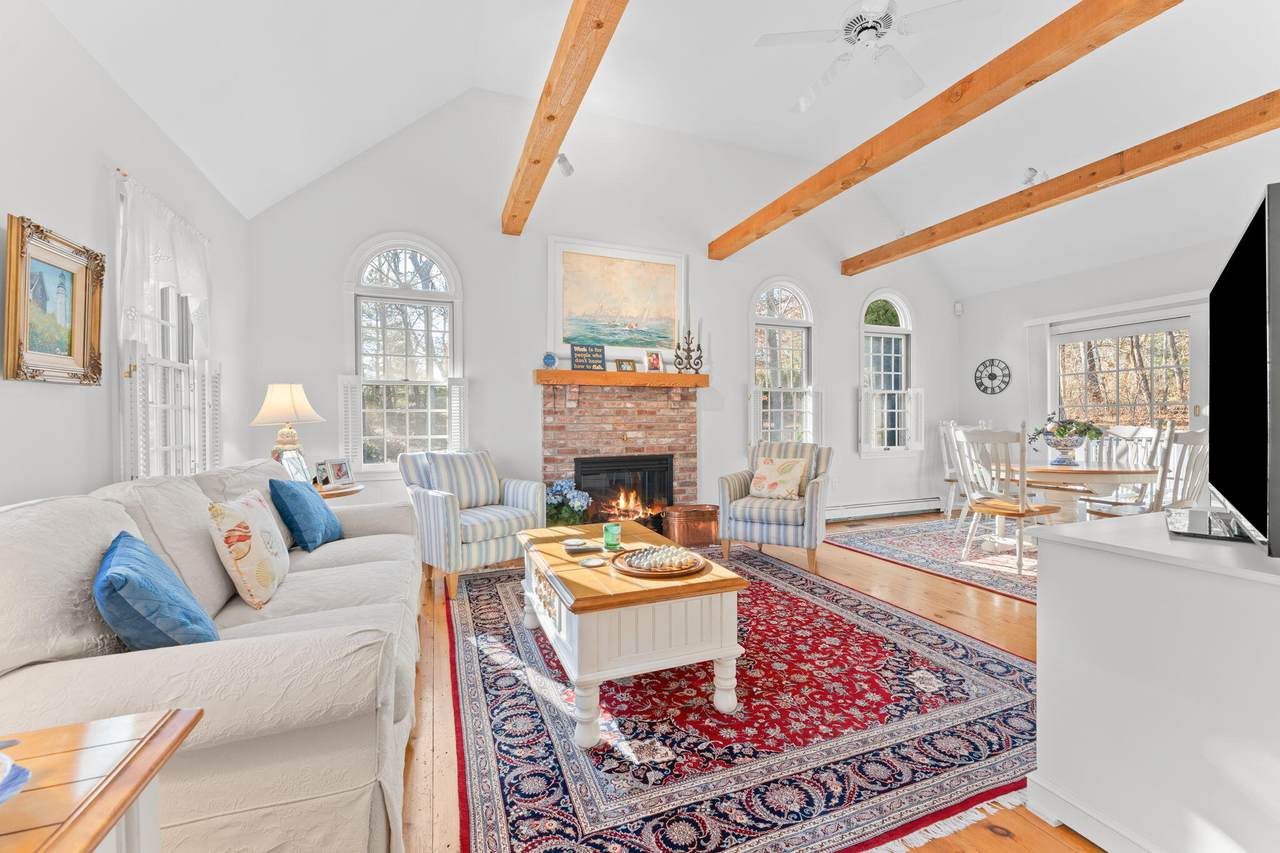 16 Carlton Road - Photo 1
