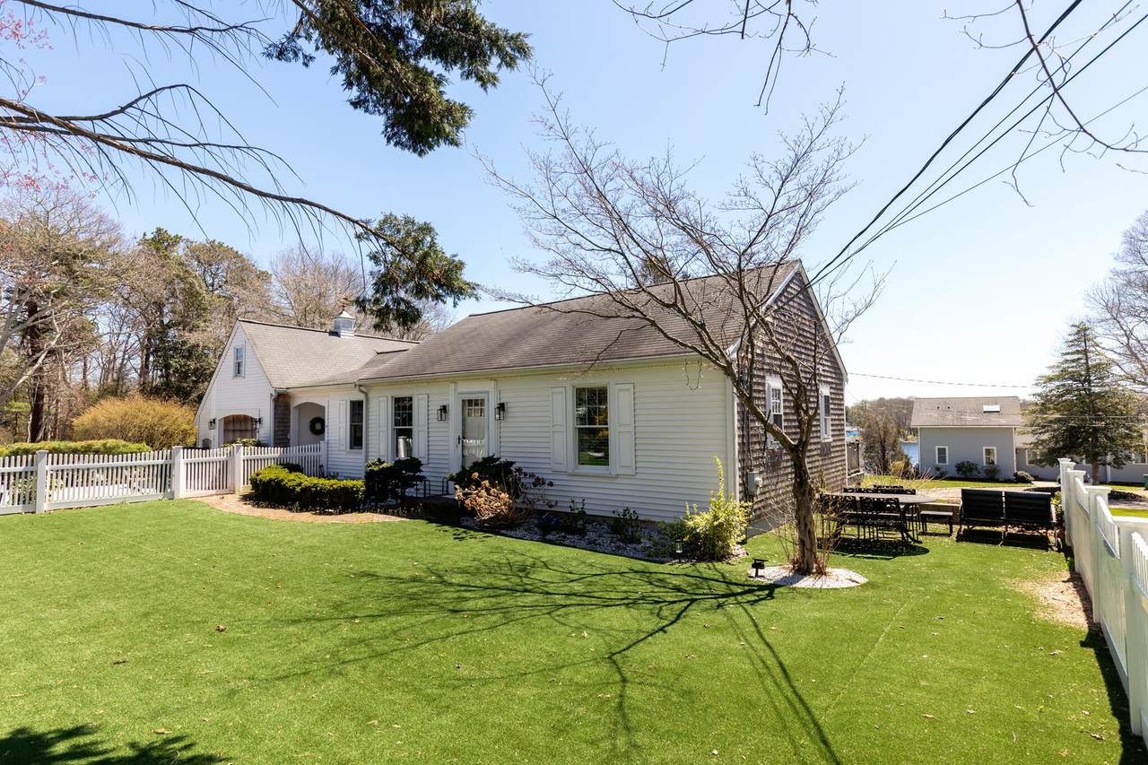 https://bt-photos.global.ssl.fastly.net/capecod/1280_boomver_1_22601762-2.jpg