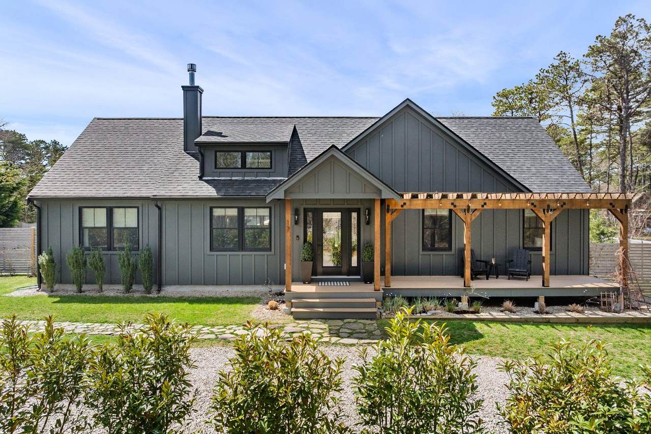17 Rogers Road - Photo 1