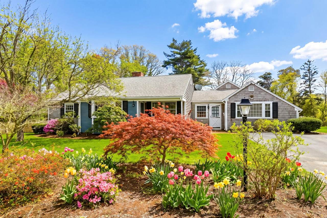 13 Robert Lane - Photo 1