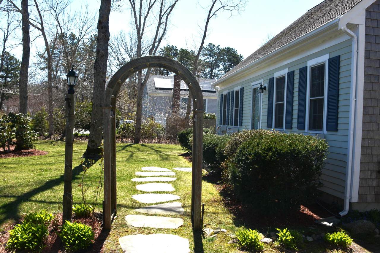 https://bt-photos.global.ssl.fastly.net/capecod/1280_boomver_1_22601838-2.jpg