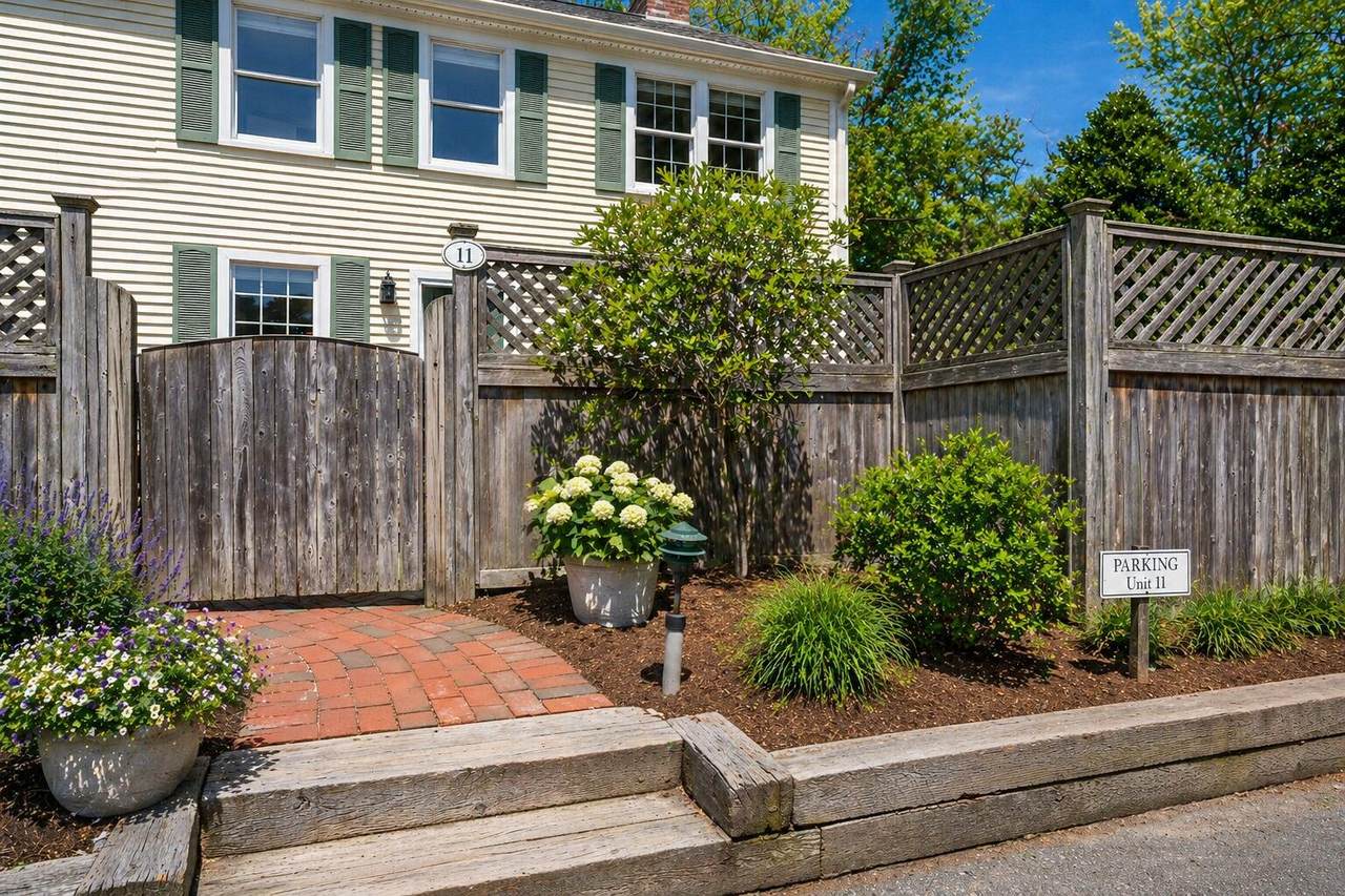 https://bt-photos.global.ssl.fastly.net/capecod/1280_boomver_1_22601964-2.jpg