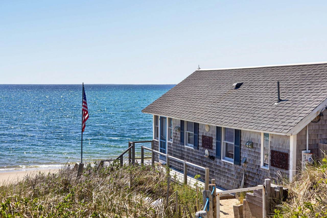 https://bt-photos.global.ssl.fastly.net/capecod/1280_boomver_1_22601966-2.jpg