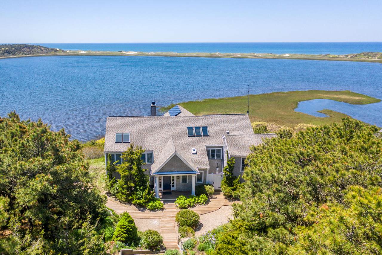 https://bt-photos.global.ssl.fastly.net/capecod/1280_boomver_1_22602018-2.jpg