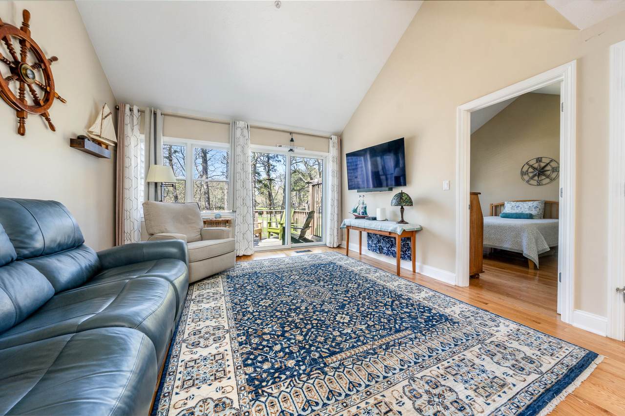 42 Oak Glen Village - Photo 1