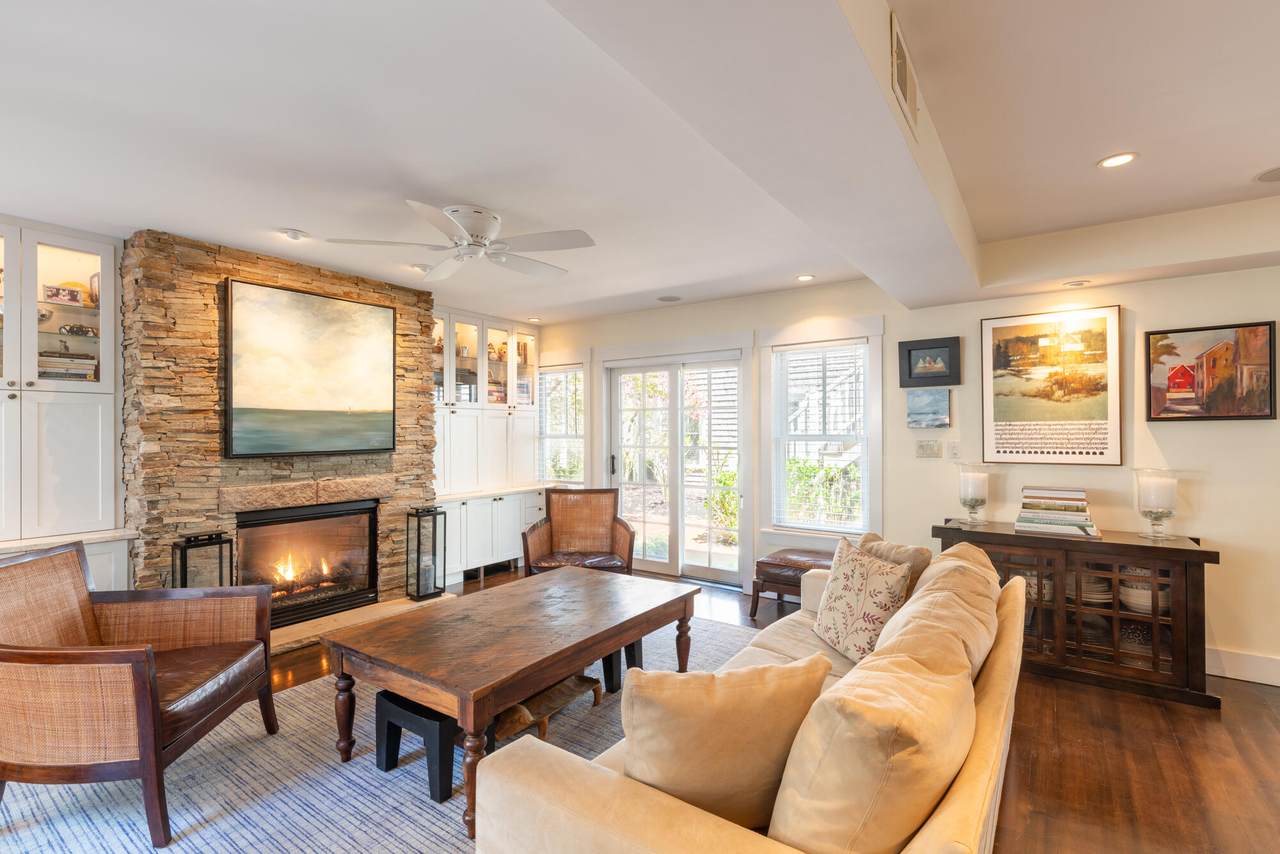 https://bt-photos.global.ssl.fastly.net/capecod/1280_boomver_1_22602084-2.jpg