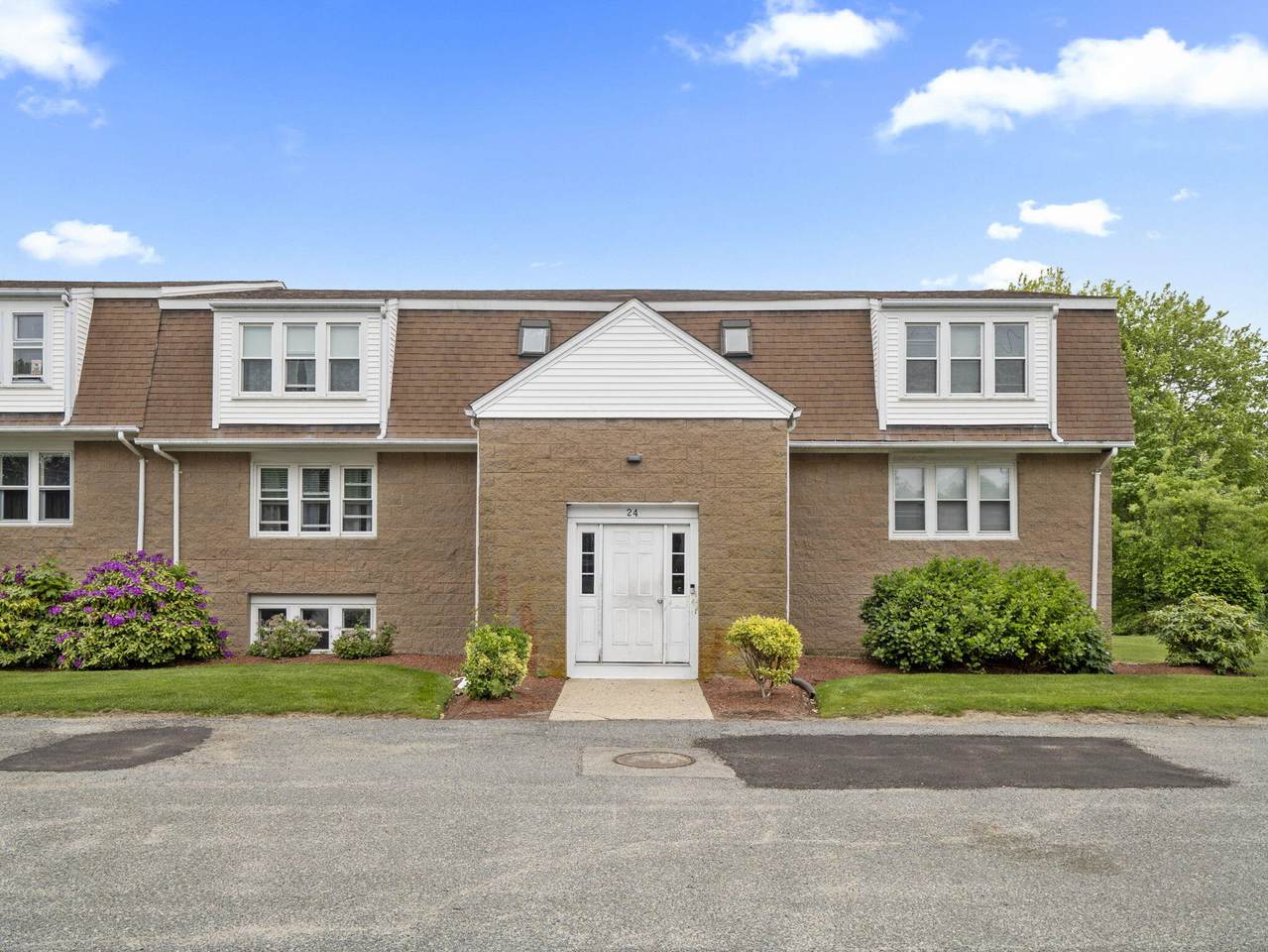 24 Betty's Pond Road - Photo 1