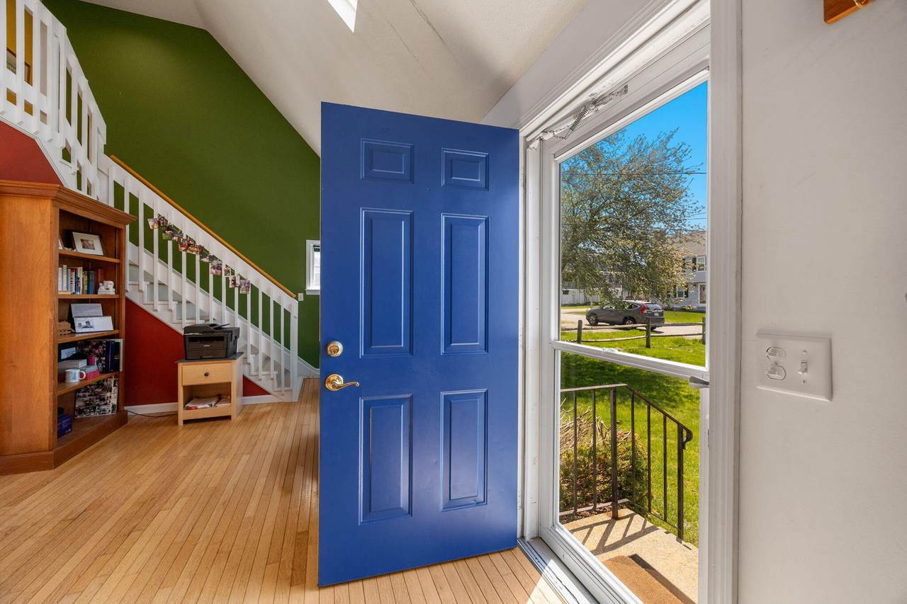https://bt-photos.global.ssl.fastly.net/capecod/1280_boomver_1_22602159-2.jpg