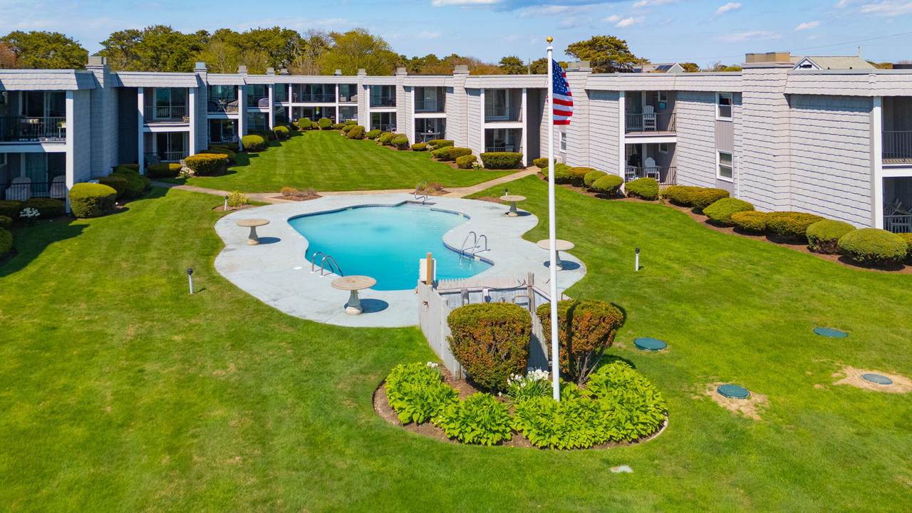 https://bt-photos.global.ssl.fastly.net/capecod/1280_boomver_1_22602176-2.jpg