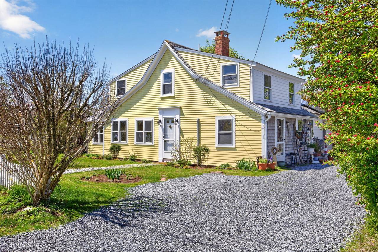 5 Pleasant Street - Photo 1