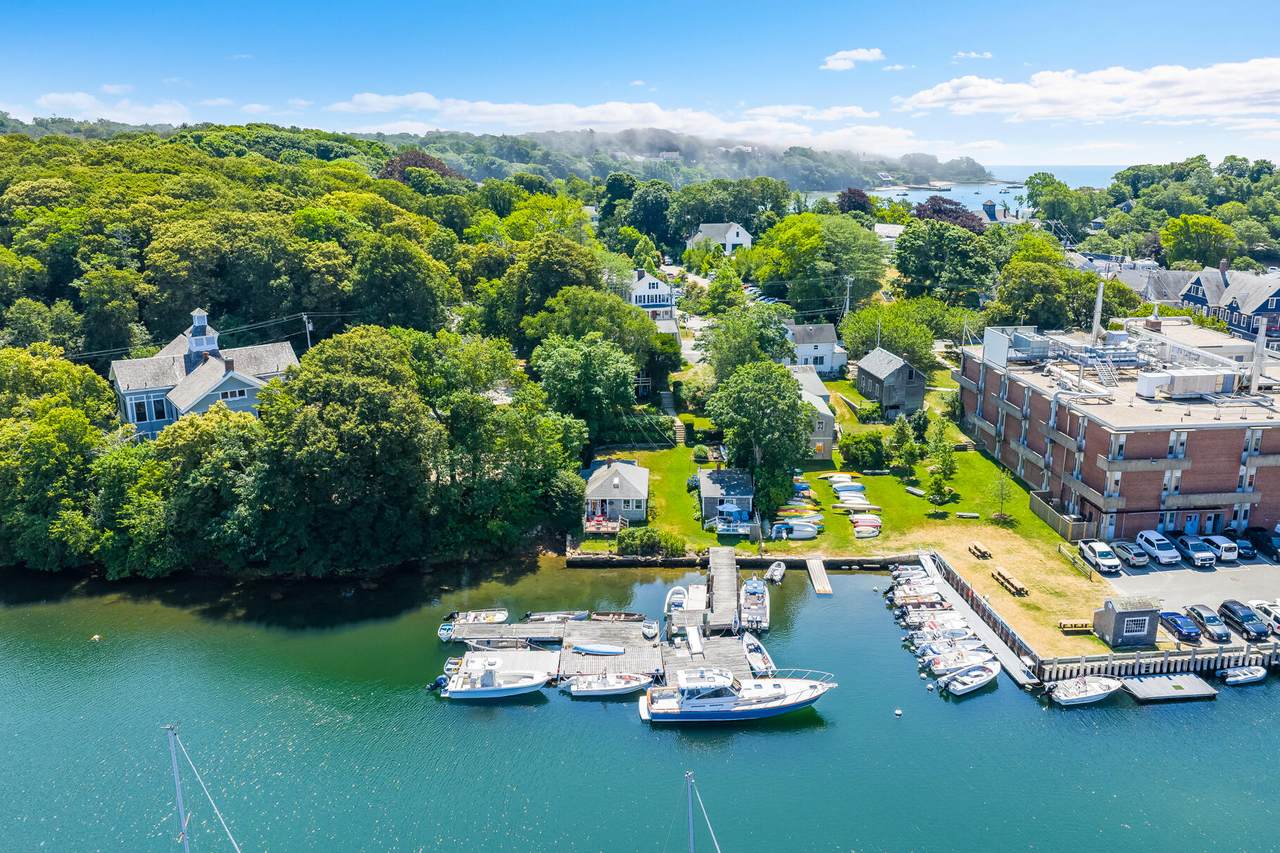 https://bt-photos.global.ssl.fastly.net/capecod/1280_boomver_1_22602275-2.jpg