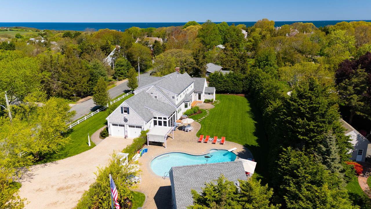 https://bt-photos.global.ssl.fastly.net/capecod/1280_boomver_1_22602286-2.jpg