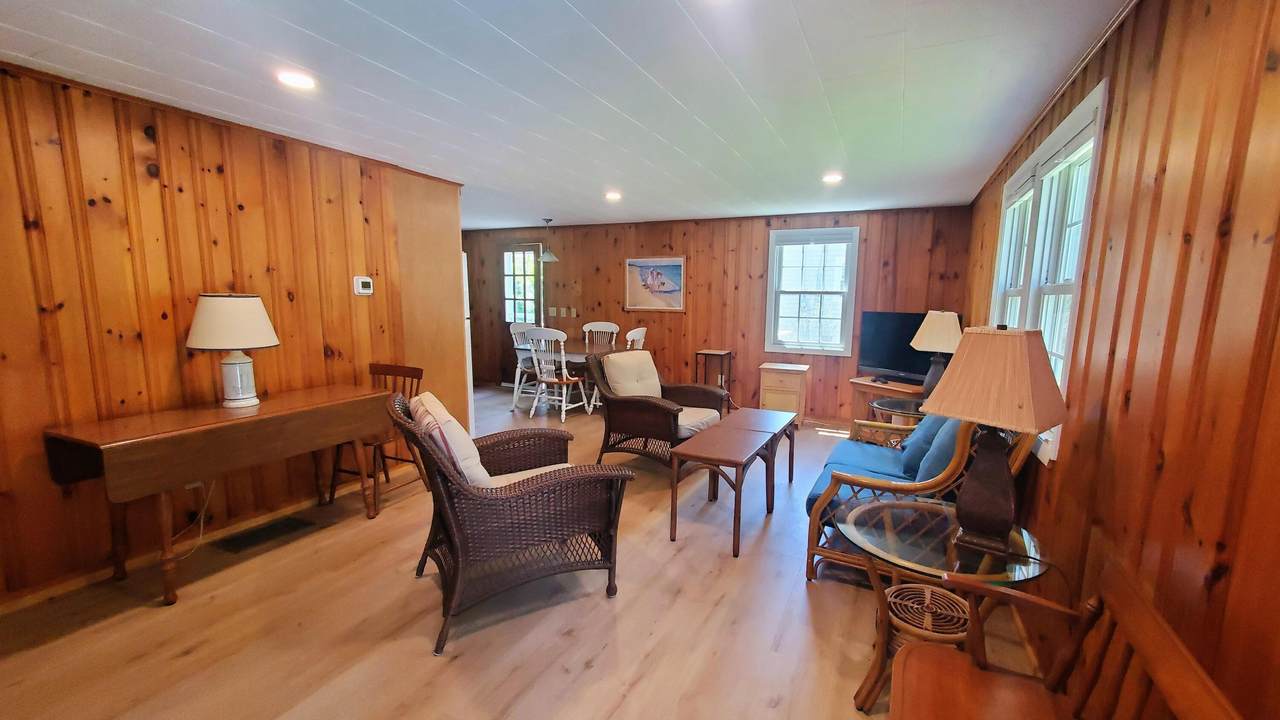 https://bt-photos.global.ssl.fastly.net/capecod/1280_boomver_1_22602333-2.jpg