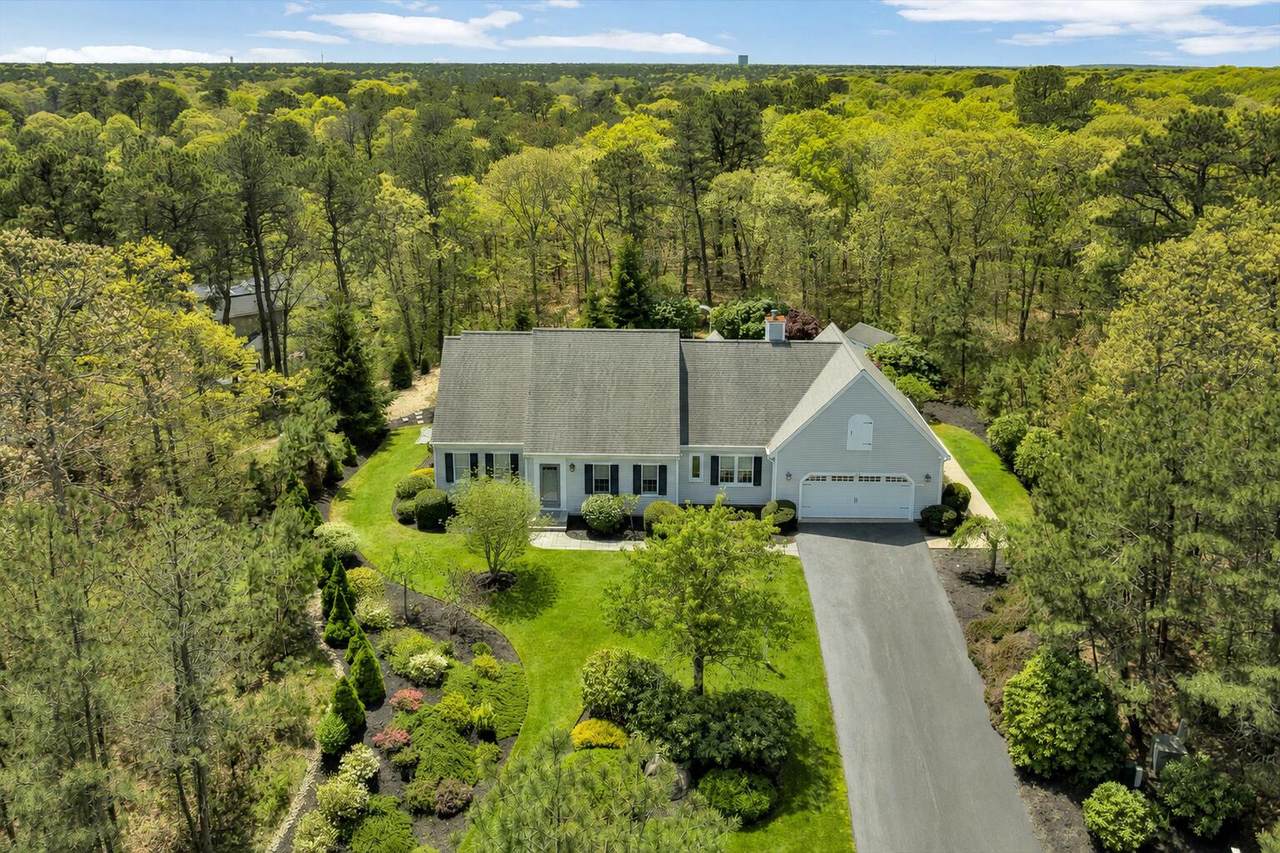 108 Wintergreen Lane - Photo 1