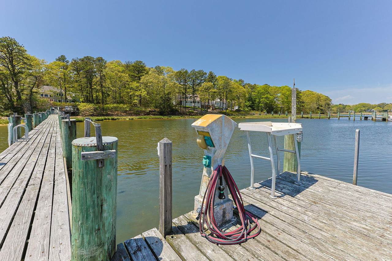 https://bt-photos.global.ssl.fastly.net/capecod/1280_boomver_1_22602452-2.jpg