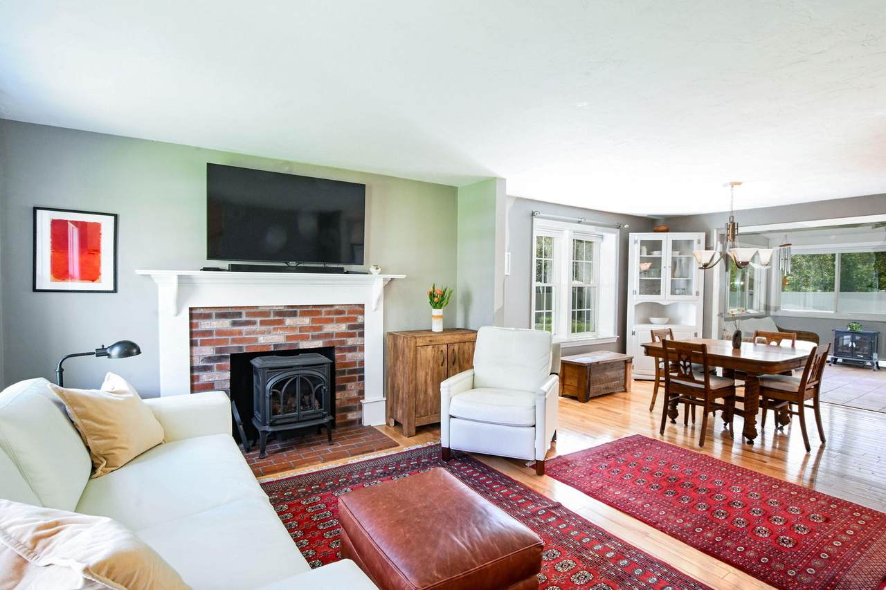 https://bt-photos.global.ssl.fastly.net/capecod/1280_boomver_1_22602453-2.jpg