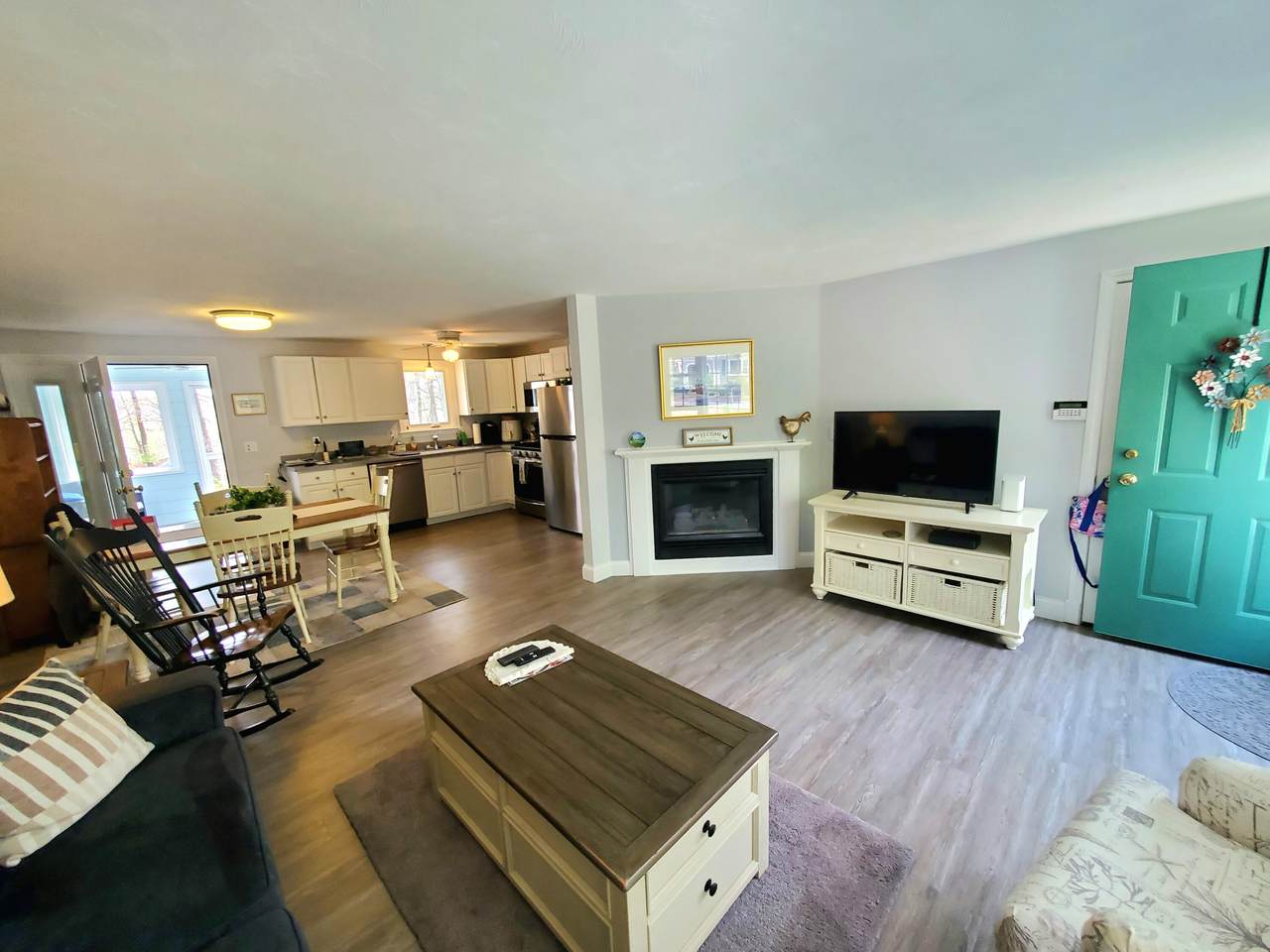 https://bt-photos.global.ssl.fastly.net/capecod/1280_boomver_1_22602468-2.jpg