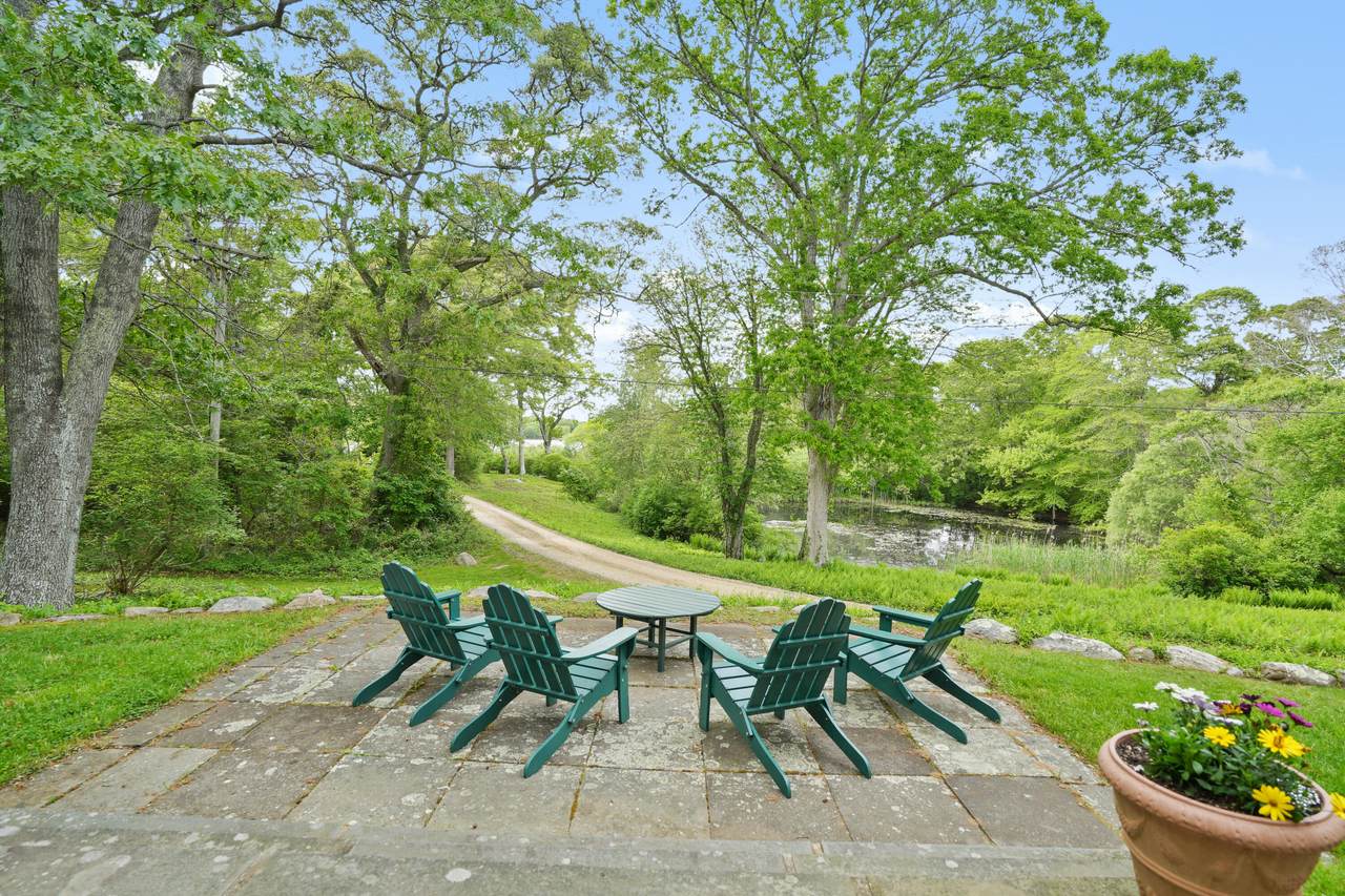 https://bt-photos.global.ssl.fastly.net/capecod/1280_boomver_1_22602483-2.jpg